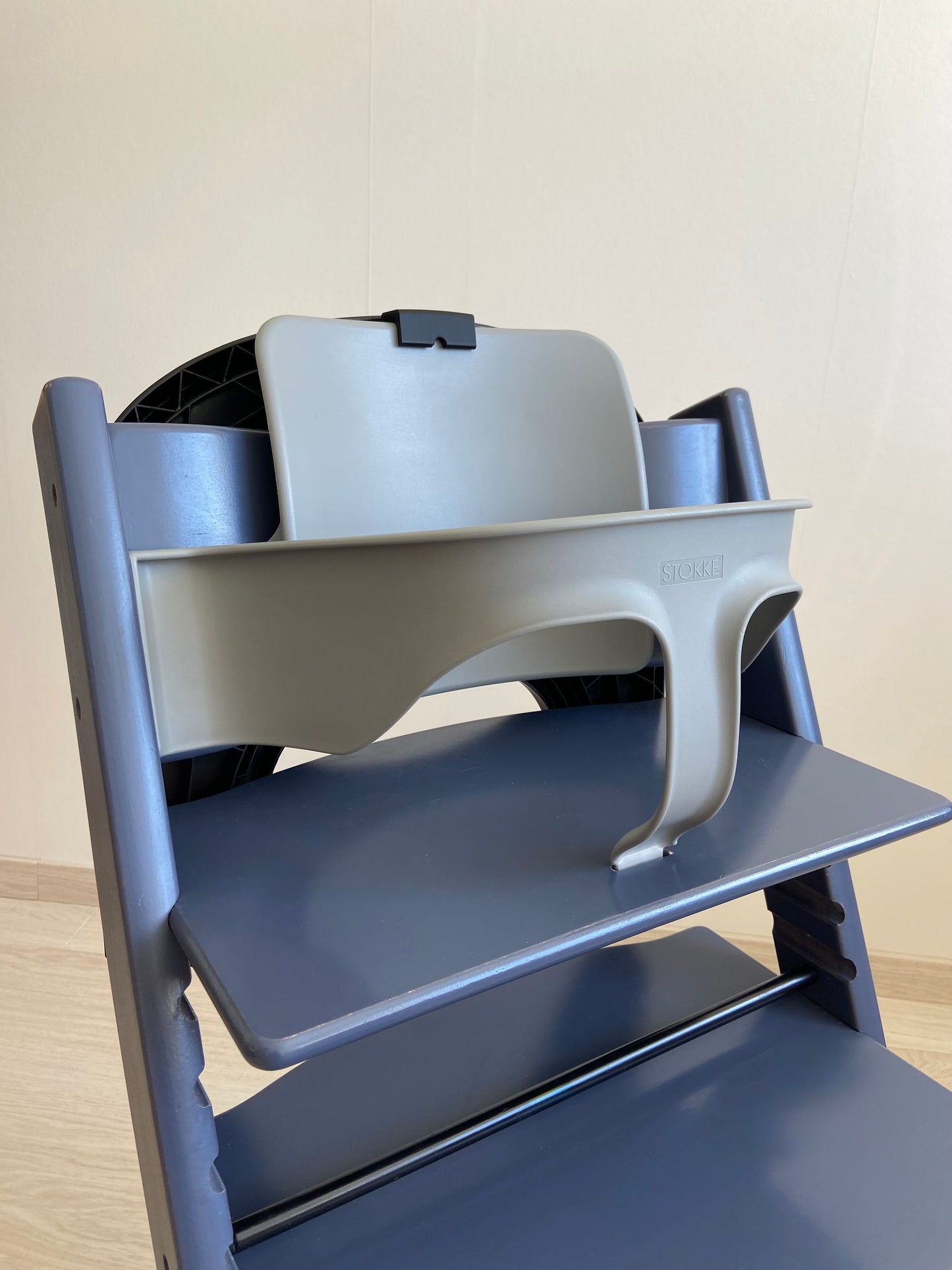 Brettoppheng til Stokke Tripp Trapp